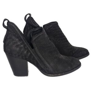 Jeffrey Campbell Rowlan Snakeskin Embossed Ankle Booties Black Size 6.5